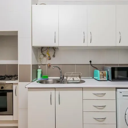 Apartmán Holiday In Typical Portuguese Street - 2bedroom Apt With Private Entrance & Pateo